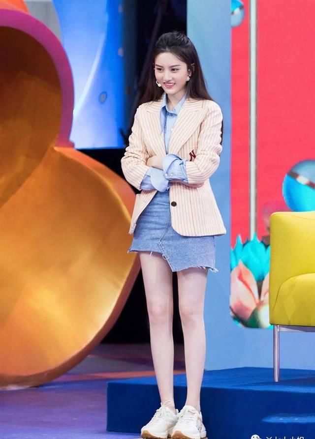  #春天#春天的裙子，就该这样穿！