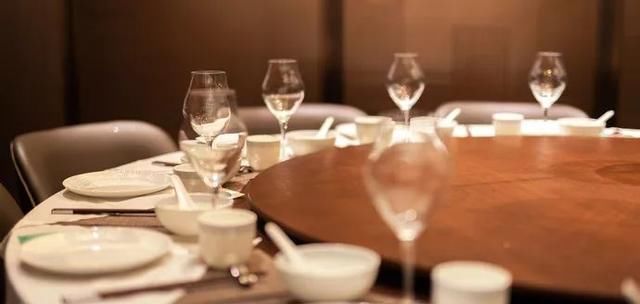 高压之下，16名局级干部因6次公款宴请全数“撂倒”