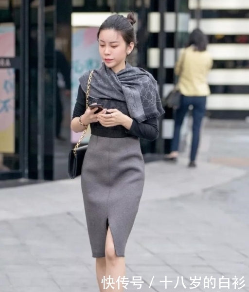  『气质』街拍美图：时髦穿搭的小姐姐，美感十足，尽显优雅气质！