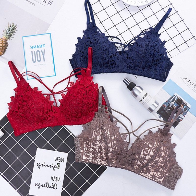 好身材要显摆，聚拢套装+蕾丝，让你女人味十足