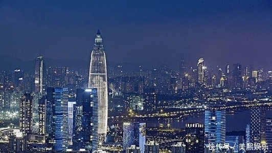  【美女】香港美女来大陆生活，回香港后感叹：原来我们错了那么