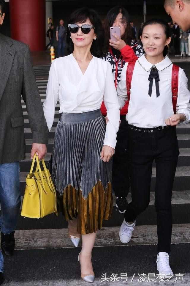 赵雅芝衣服从来不重复，可鞋子却从来都不换，只穿这一双