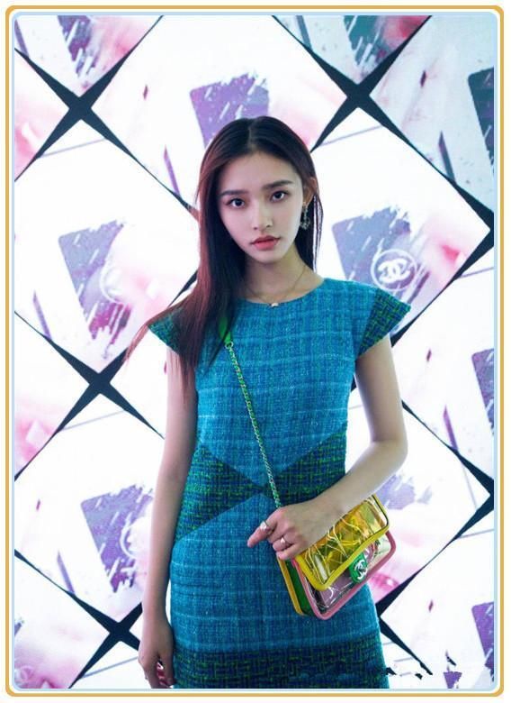 林允暴瘦14斤后,穿短裤秀竹竿腿,可看到她伤痕累累的膝盖我呆了