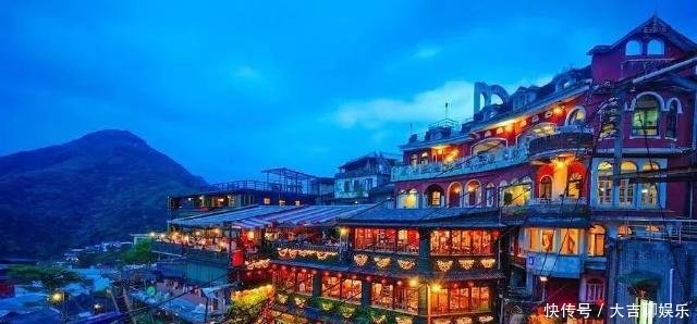 在被人放弃的小村落，这对夫妻一住就20年，每天都很开心