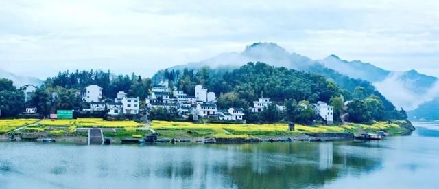 全国最值得去的31个古镇，满足你的古镇情节