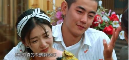 娱乐圈又一对情侣分手?女方回应让人心疼,网友评论扎心了!