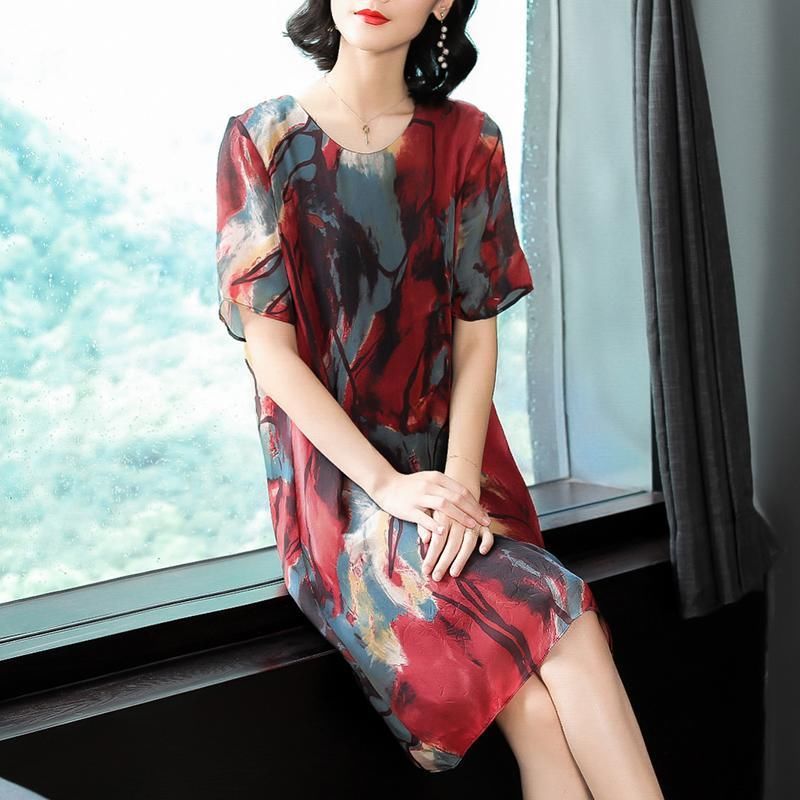 立秋过后，婆婆穿下面这8款女装，显瘦高挑，57岁美得像小姑娘