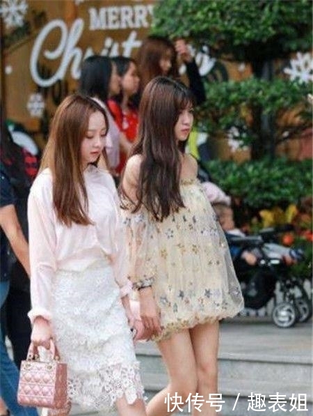  美女@迷人靓丽的美女街拍：柔美娇俏的美女，无论走到哪都是焦点