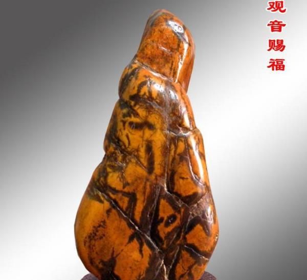  【奇石】玩奇石就要经常“摸”奇石？原来这样做有重要意义