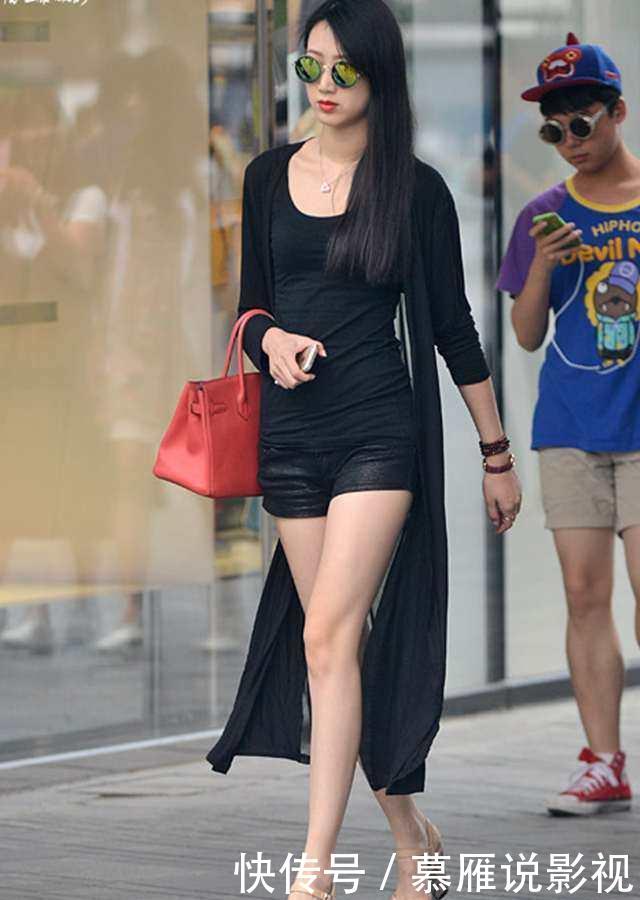 街拍：图1性感，图2迷人，图3姿势太诱人了！