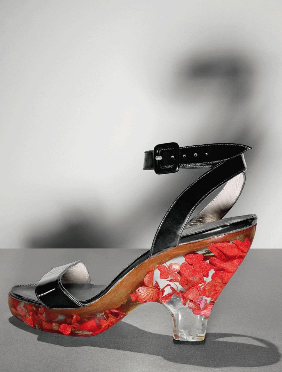 多厉害?丨Queen S说她睡觉也想枕着这双鞋子