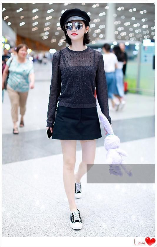 看了景甜贝雷帽，再看看王子文，才知道轻熟女与精灵女差距有多大