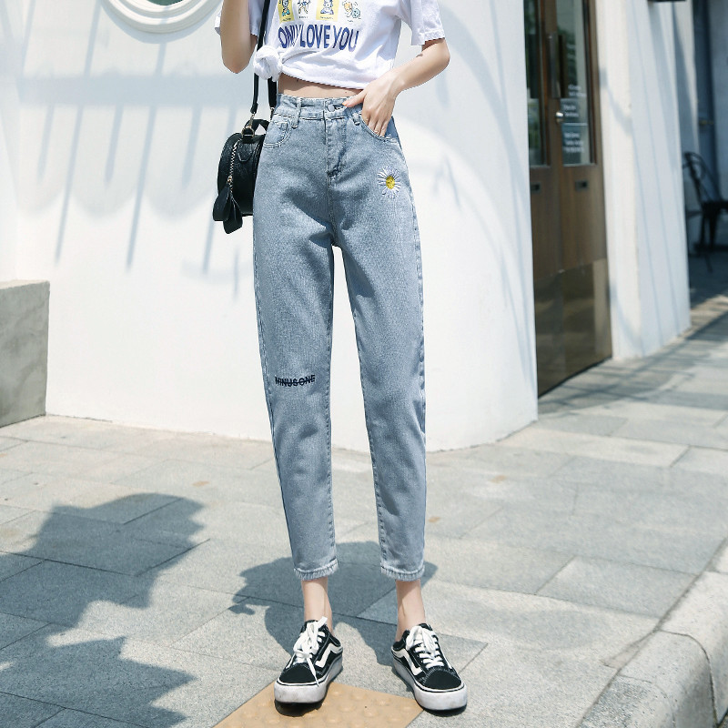 代表|牛仔裤不代表低调, 小雏菊牛仔裤也能让你穿出时尚个性的美