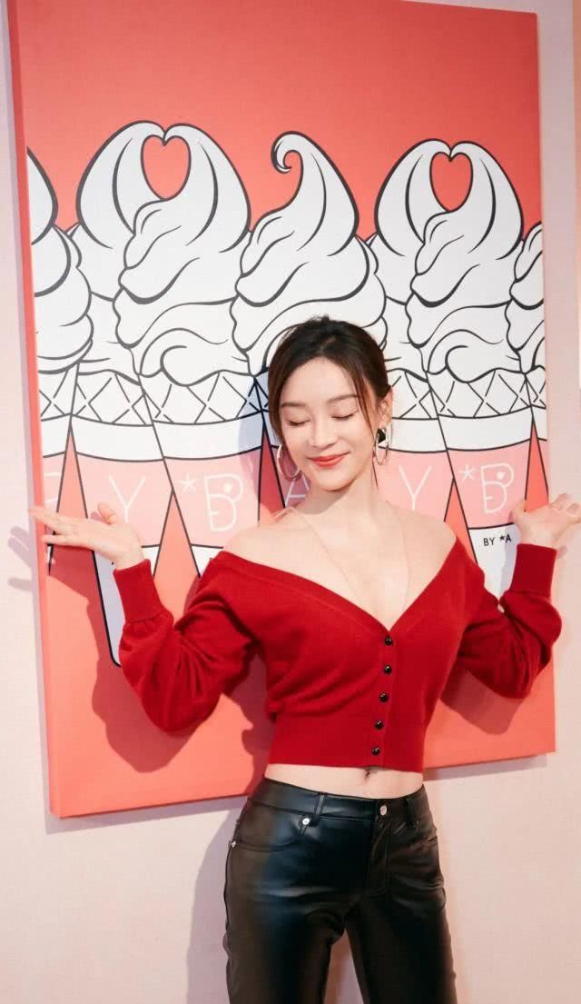  『Top』穿好一件Crop Top，其实可以很藏肉？