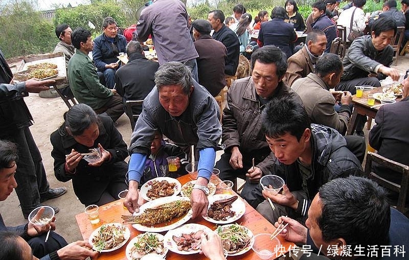  「亲戚」在农村，如果你很穷，但身边这3种人突然增多了，多半是