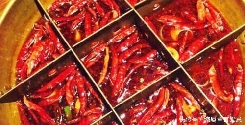 去除|抿嘴时,下巴上密密麻麻的白色小疙瘩,是什么?怎么才能去除?