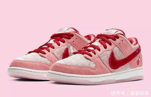  [如出一辙]Dunk在营销这块和AJ1如出一辙，除了搞颜色就是联名，这鞋…真香