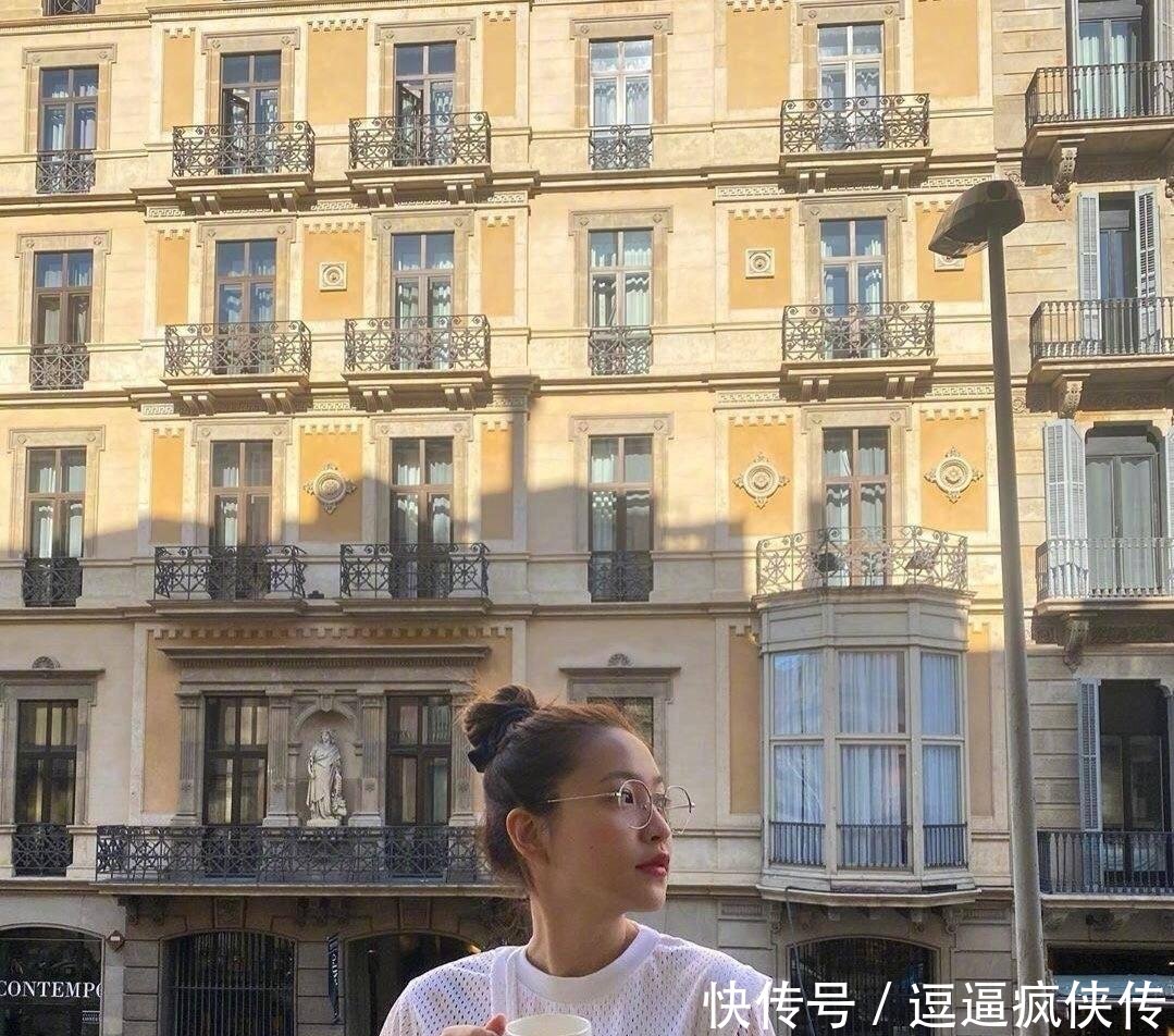  [满满]韩国女团成员旅行穿搭，甜美女孩Yeri的穿搭技巧，不仅显高还显瘦