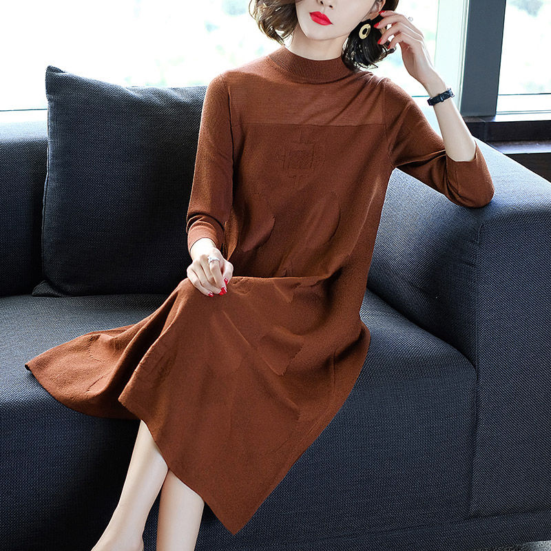 去年的打底裤扔了吧!今年巨流行这种秋裙，比旗袍还洋气，美翻了