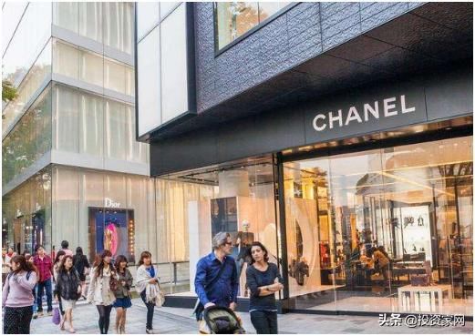  「大幅度下」又一奢侈品巨头停产，奢侈品行业今年损失可能超过3000亿元