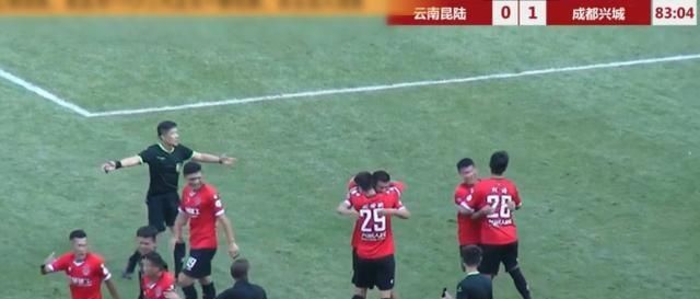  收官战■中乙收官战：成都力压苏州直通中甲，泰州河北携手挺进