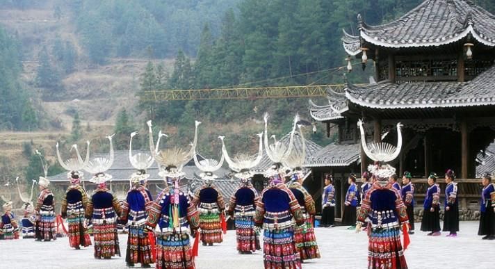  苗寨：跟我云旅游：苗寨