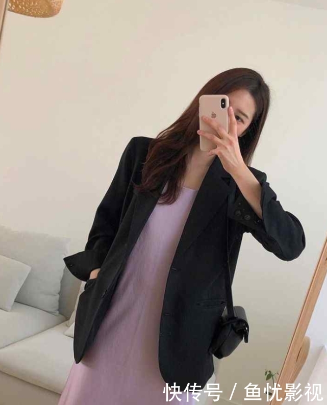  #四件#原来一件外套可以配四件裙子？这一衣多穿一定要学会
