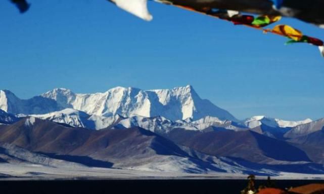  唯一@世界唯一“天边”火车站，海拔5000多米，中途禁止乘客下车