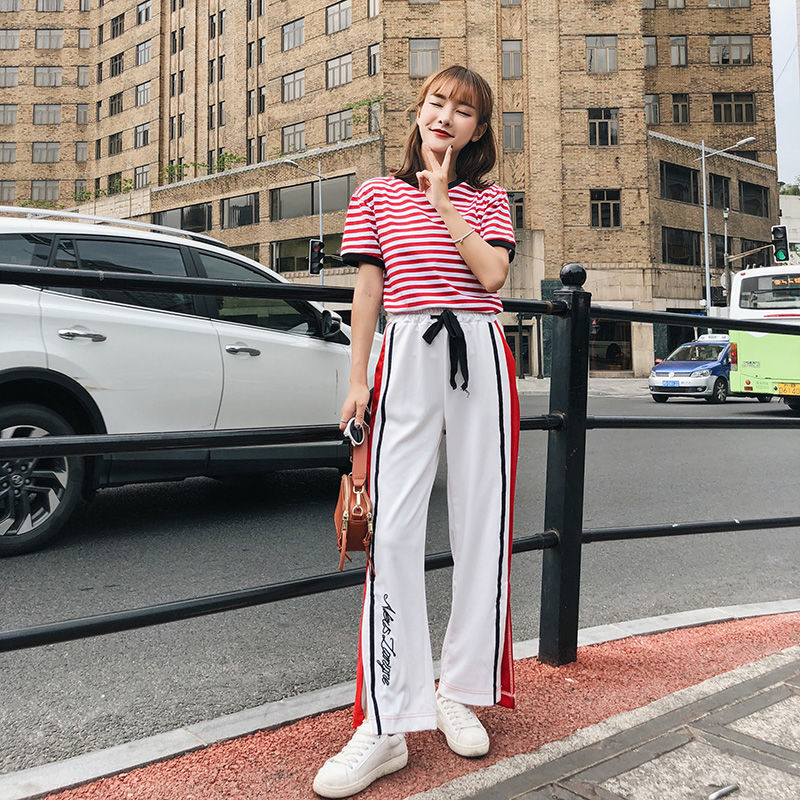 越来越多的女人不穿连衣裙，T恤+阔腿裤，美的走不动路