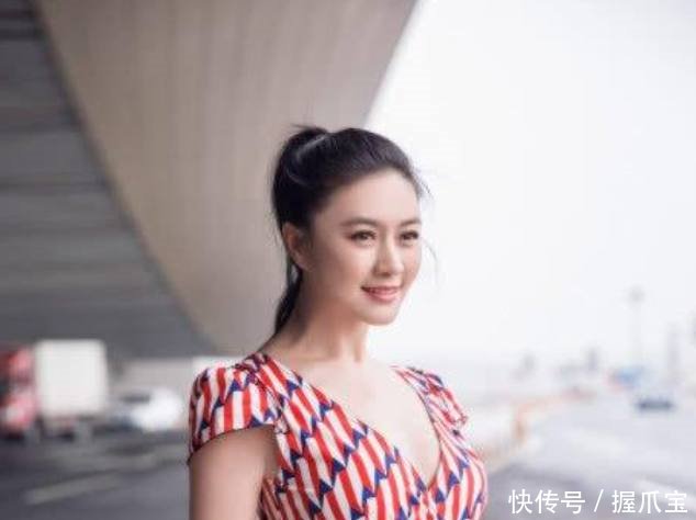 她曾红过杨幂,丈夫入狱病逝在狱中,她逆袭成老总,如今美成这样