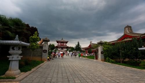 游客埋怨“法寺门”宰客，直言不会再来！法寺门：门票钱不是我们