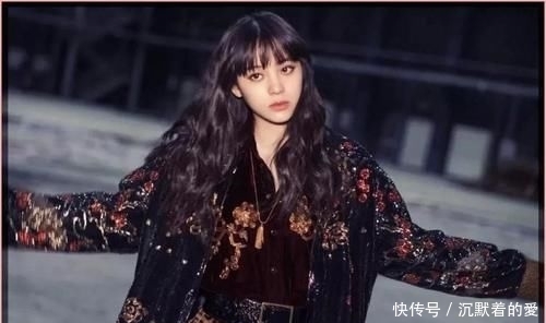  「水波纹」别再烫羊毛卷了！今年流行 “人鱼卷 ”，洋气巨显脸小！！