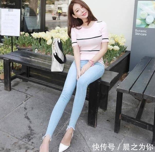 低调■牛仔裤:低调简洁,细腻舒适,尽显女人知性美,美丽就是这么简单