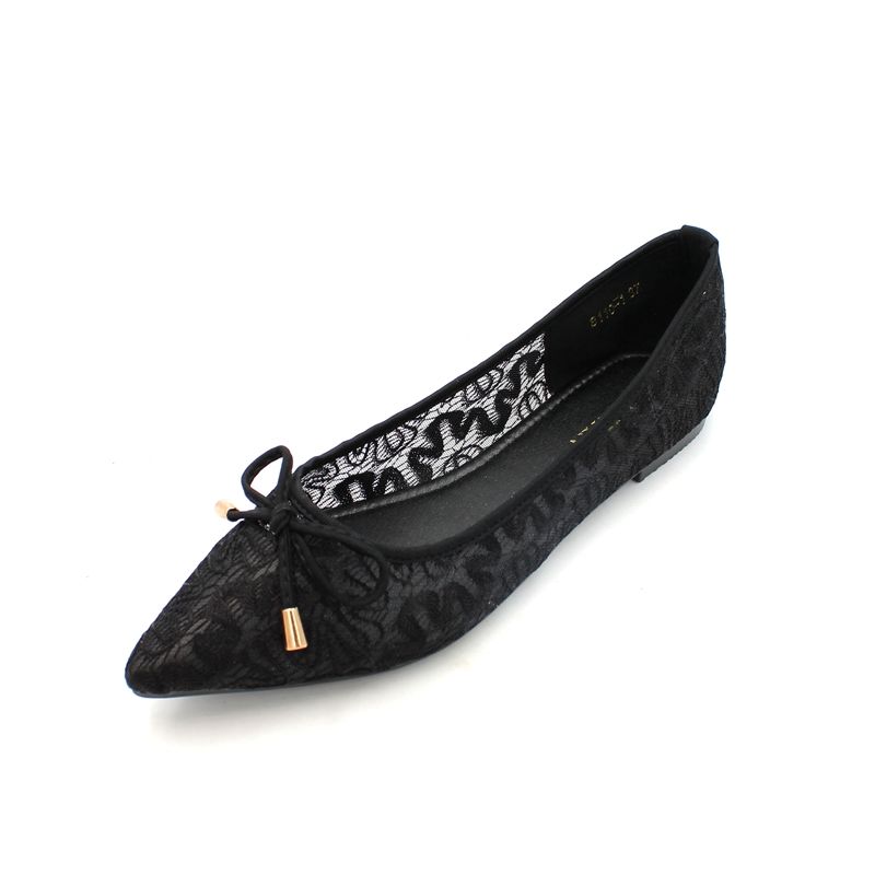 土气的单鞋别再穿，瞧瞧这几款吧，一年四季都能穿