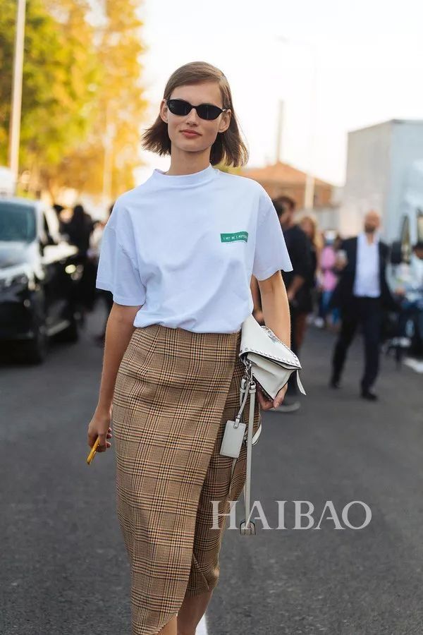 夏天就要穿清爽的白色!小白裙小白鞋穿起来又瘦又仙!