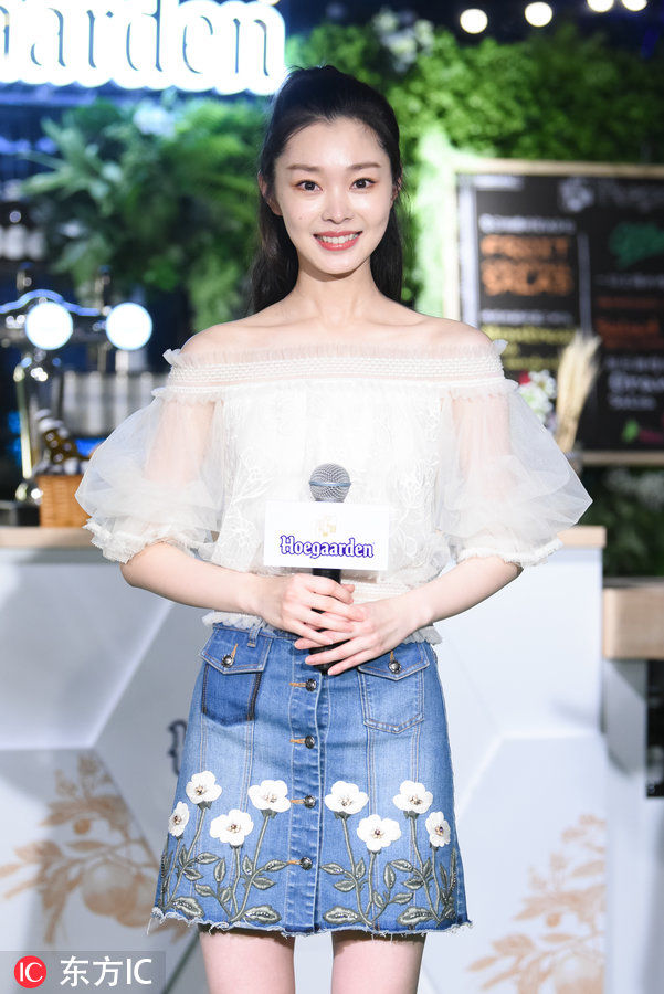 可盐可甜的小姐姐了解下?“旗袍美人”宋轶也可以如此软萌