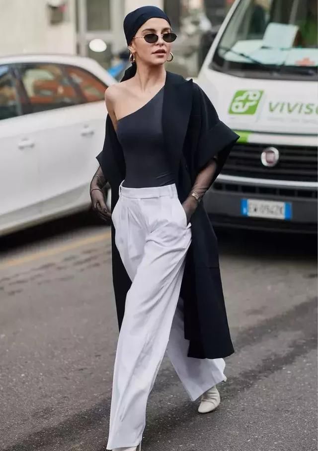 平胸■平胸才是真高级!这些衣服只有平胸妹子hold得住
