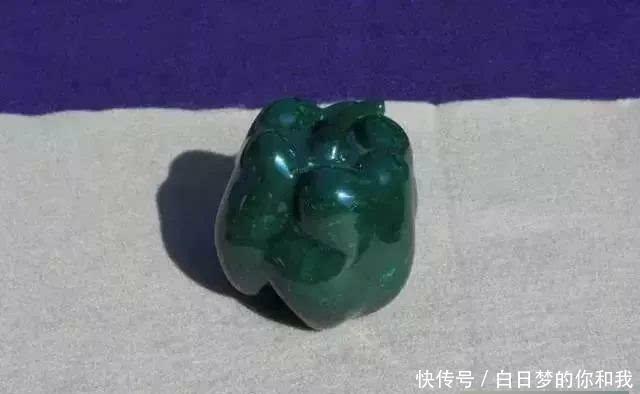  「玉石」谁说老外不玩奇石, 看看国外的石头市场是啥样!