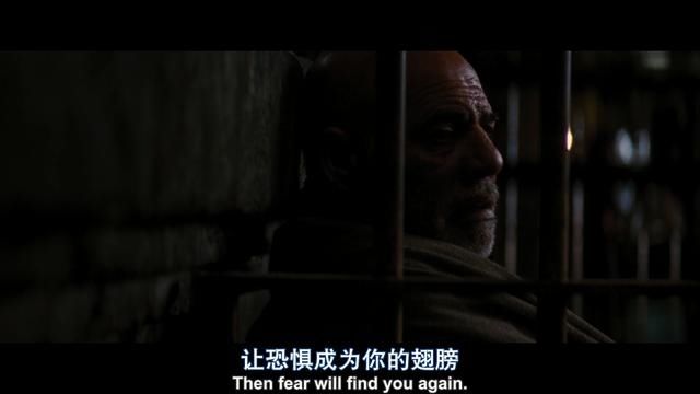 『蝙蝠侠』打败蝙蝠侠的小丑输了？不尬吹，独家新解《黑暗骑士》史诗三部曲