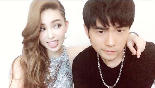 被爆出轨空姐且怀有私生子，周杰伦沉默应对，当事人出面澄清!