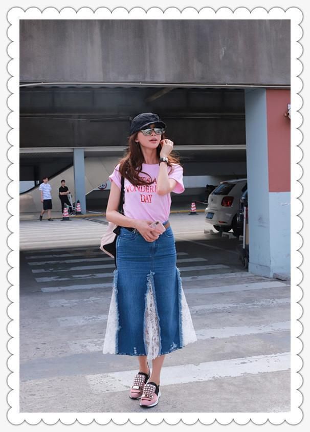 没有何穗的身材真别穿牛仔裙，像林志玲这样勒出大宽胯就尴尬了！