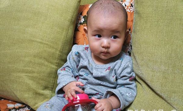  解决■新生儿宝宝需要喂水喝吗？每天应喝多少水？解决宝宝不喝水的妙招