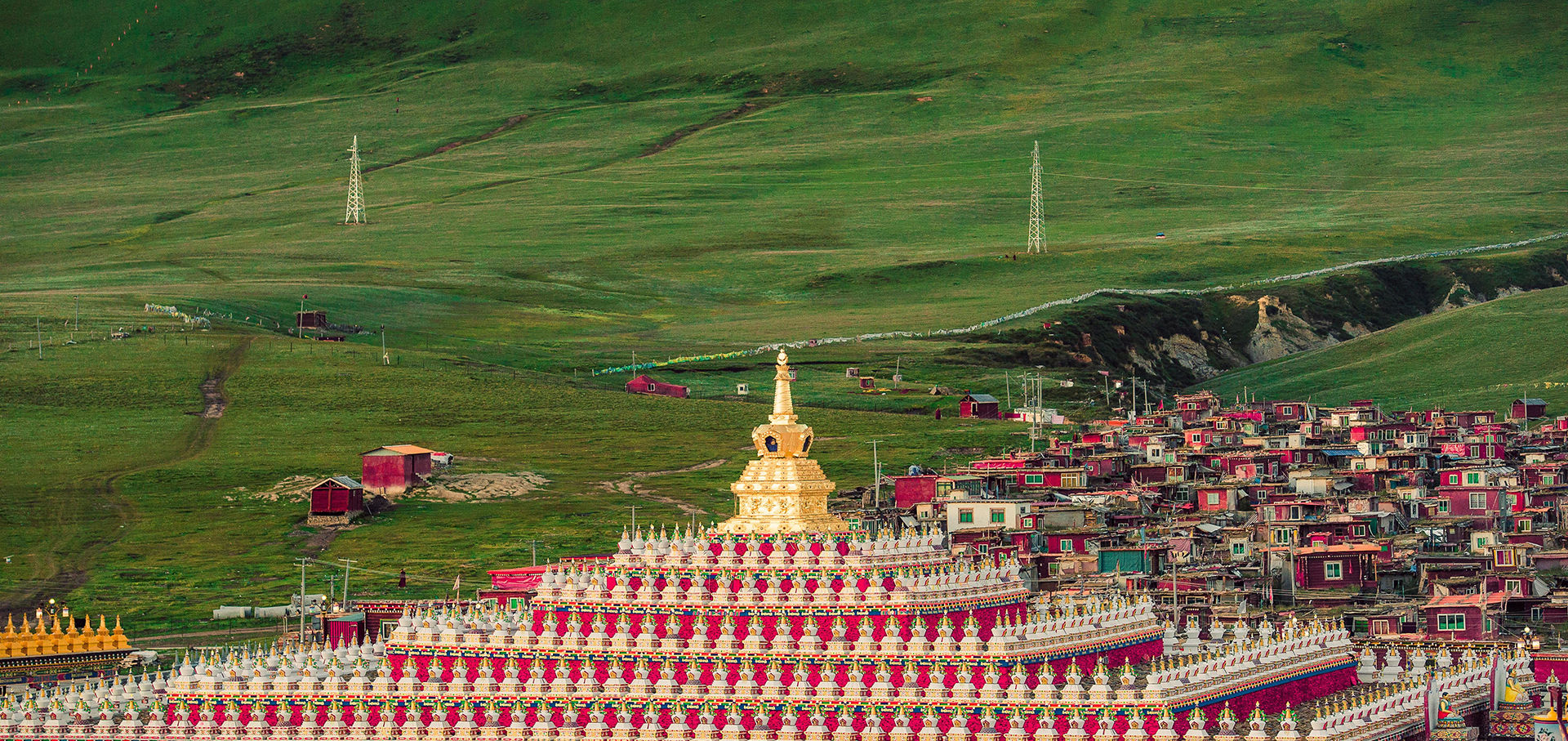 国内最大的尼姑庵，里面有2万名尼姑，而且就在四川的白玉县