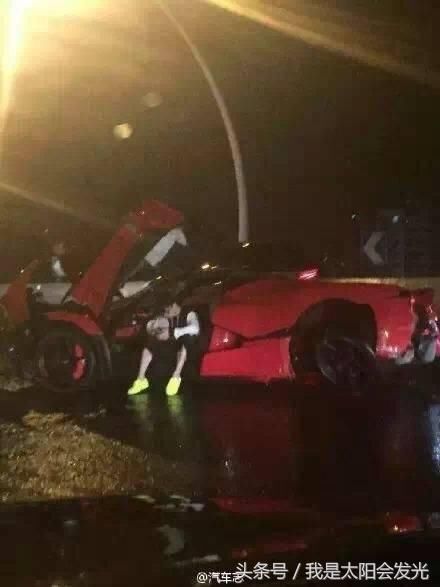 富二代致网红怀孕甩4500万给她打胎，她却偷生下来今母子住进