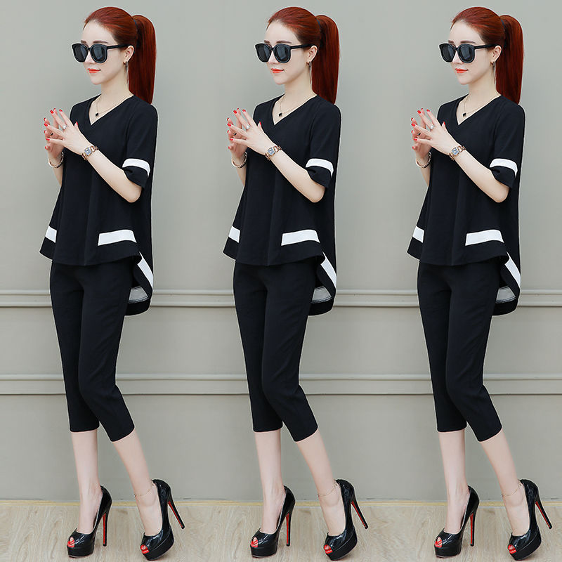 哇!太显嫩了!三伏天，70后表嫂穿这阔腿套装，把旗袍都比下去