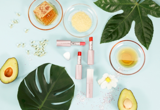 最爱那一瞥惊鸿，蜜蜜淳亮唇系列使用指南