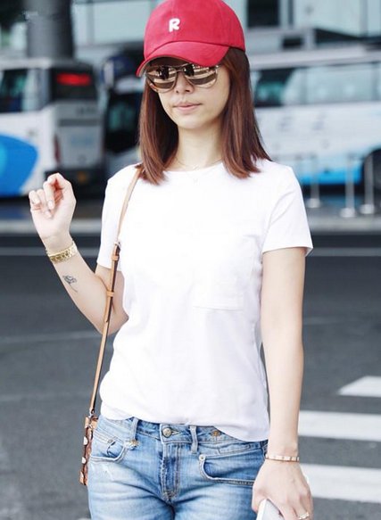 林心如一身行头超73万，却穿出了73块效果，网友:真的相信她42啦