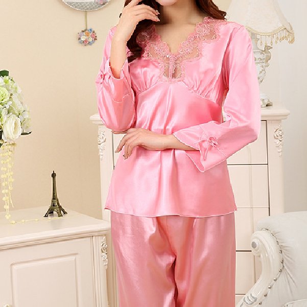 去年睡衣靠边站!这几款家居服才是今年的主流，舒适不解释