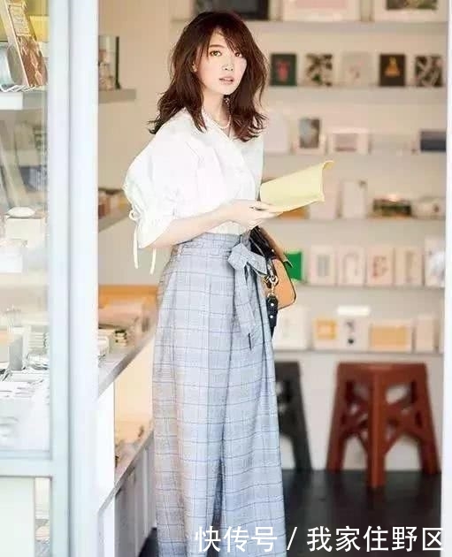  「阔腿裤」开春不知道穿什么？这7组全能搭配给你灵感，上班日常都能穿