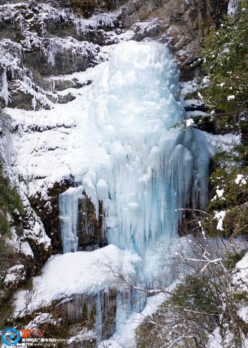 城口：冰瀑！冬天里高冷的景致！